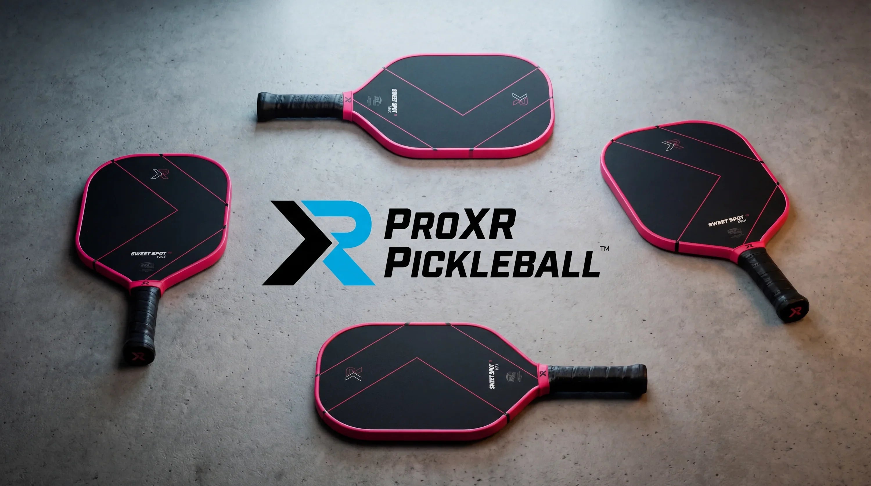 ProXR Pickleball Logo und ProXR Pickleball Paddles als Werbefoto - Pro Pickleball GmbH